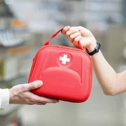 Un botiquín.